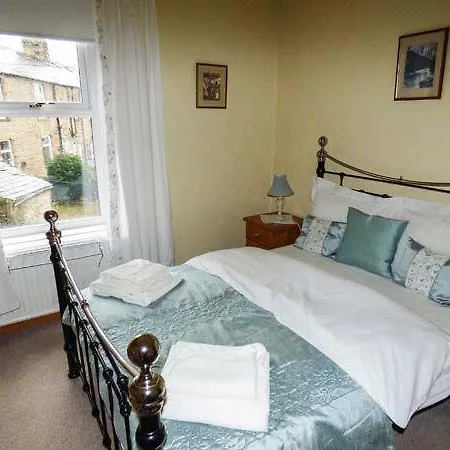 5 Ribble Terrace Settle